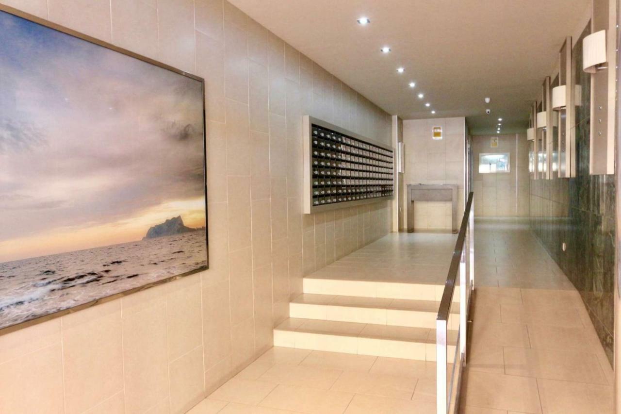 3- Bedroom Apartment In The Centre Of Calpe With Nice Living Room, 1 Bathroom. Exteriör bild