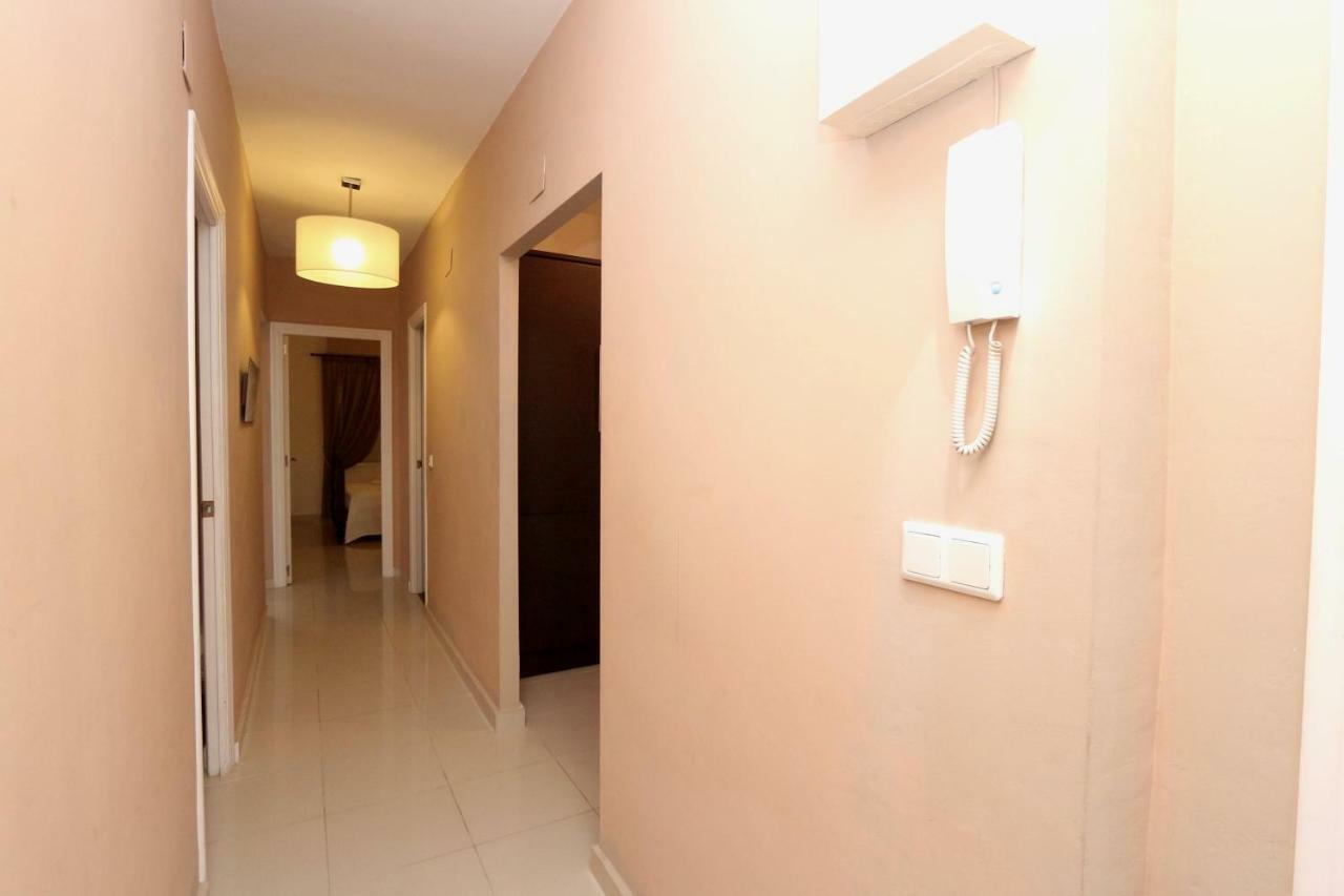 3- Bedroom Apartment In The Centre Of Calpe With Nice Living Room, 1 Bathroom. Exteriör bild