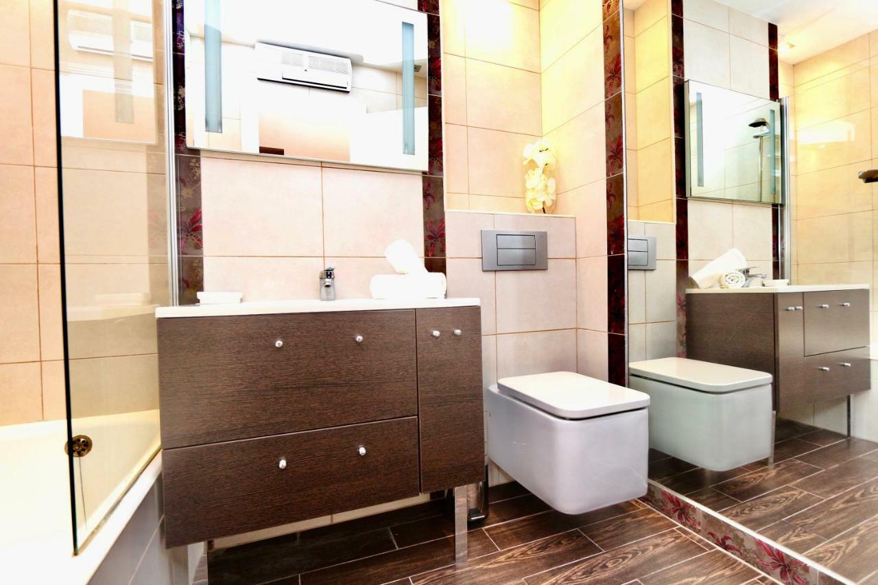 3- Bedroom Apartment In The Centre Of Calpe With Nice Living Room, 1 Bathroom. Exteriör bild