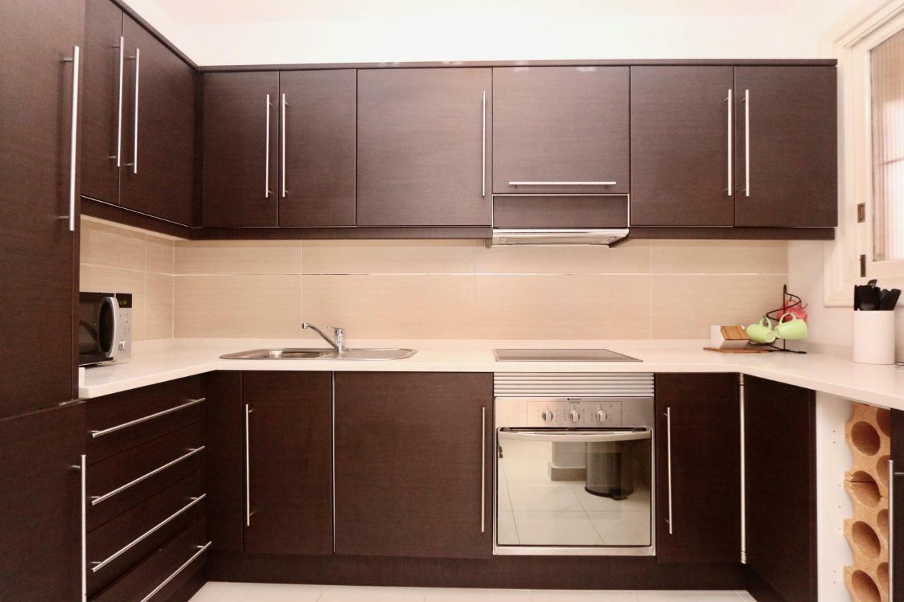 3- Bedroom Apartment In The Centre Of Calpe With Nice Living Room, 1 Bathroom. Exteriör bild