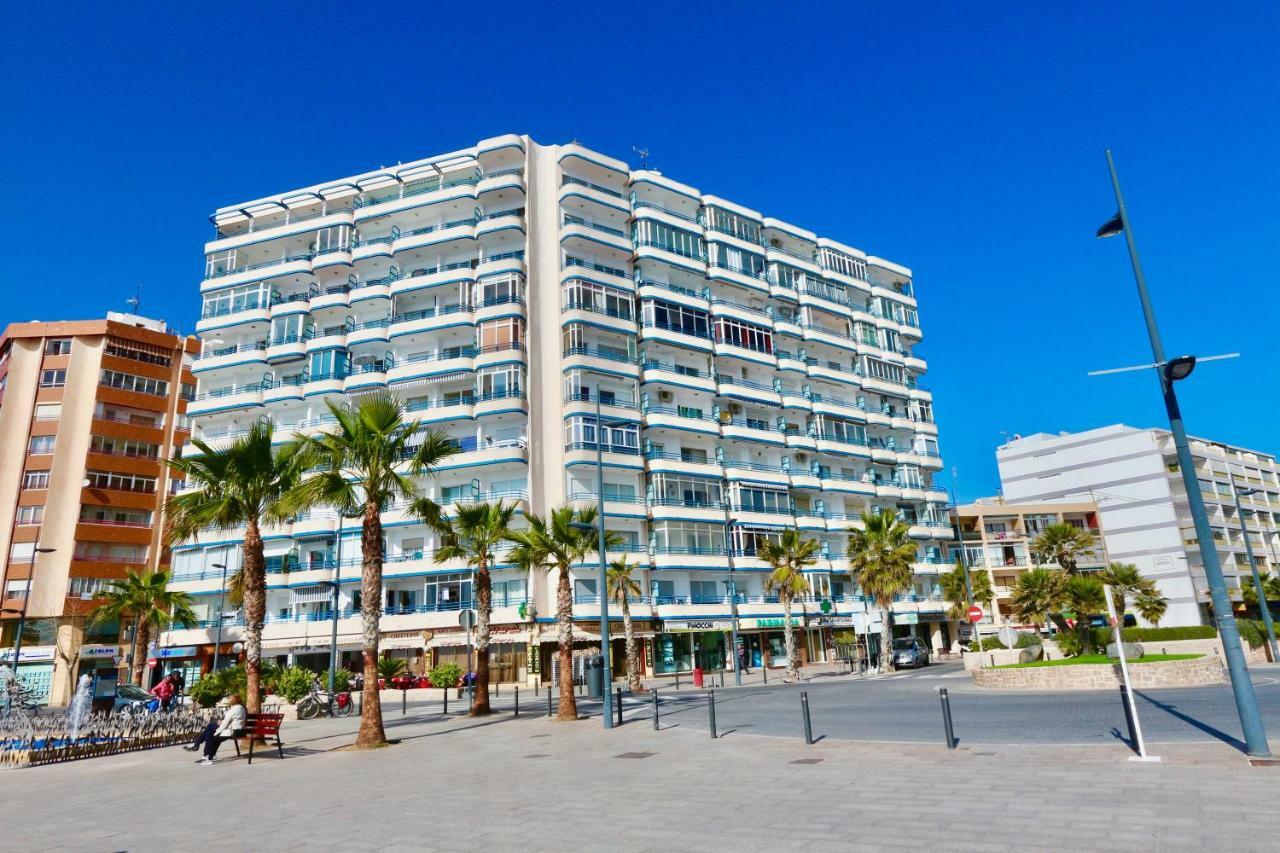 3- Bedroom Apartment In The Centre Of Calpe With Nice Living Room, 1 Bathroom. Exteriör bild